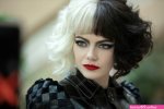 HD desktop wallpaper: Emma Stone Movie Cruella download free picture 1040545